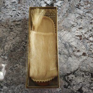 NEW WOMENS MUK LUKS IVORY SLIPPER SOCKS SZ 6.5-7.5